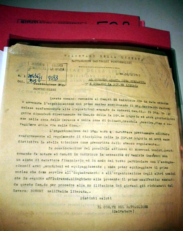 Documento di Archivio (v. Fonti) con cui Antonio Cabrelli “Salvatore” informa il Comando IV Zona Operativa della avvenuta costituzione del Battaglione “Pontremolese” (30-1-1945)